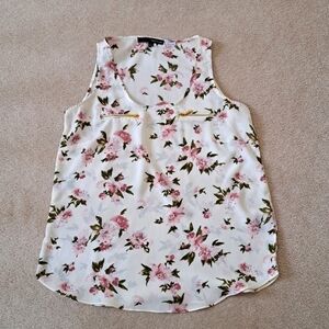 ❤️Harve Benard Top Women's Small Floral Tank Blouse Lightweight Cami Cream Shirt